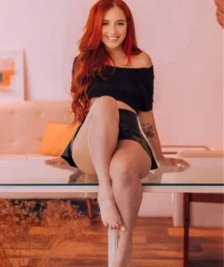 Clara especialista em massagens sensuais